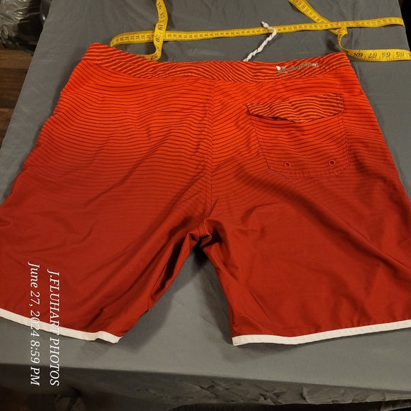 HURLEY PHANTOM USA OLYMPIC BOARD SHORTS UNMARKED SIZE FLAT MEASUREMENTS IN PHOTO - Picture 16 of 16